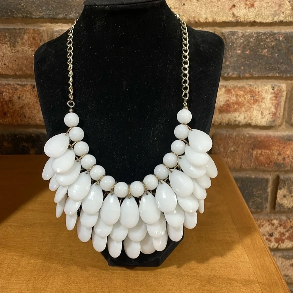 COPY - White beaded vintage statement necklace